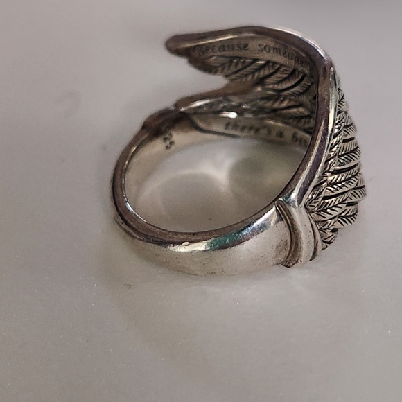 JAI John Hardy Sterling Silver Angel Wing Ring, size 7, preloved - Picture 5 of 7